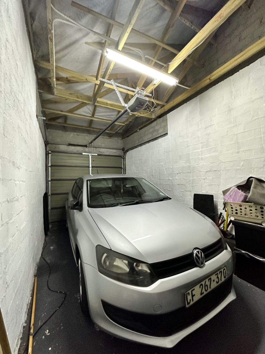 3 Bedroom Property for Sale in Table View Western Cape